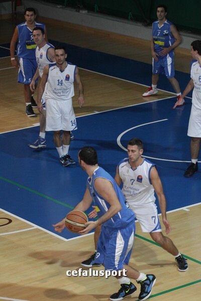 111218 sport 249_tn.jpg
